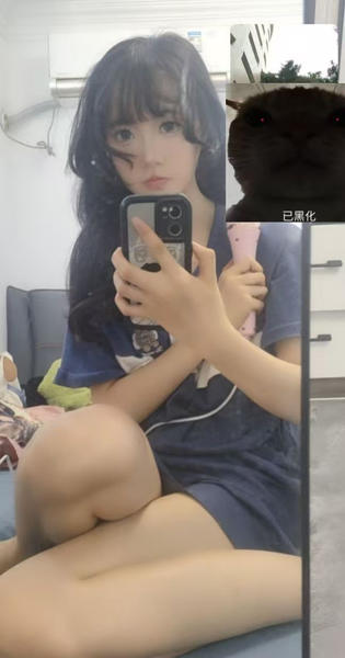 性感母蟑螂的主图